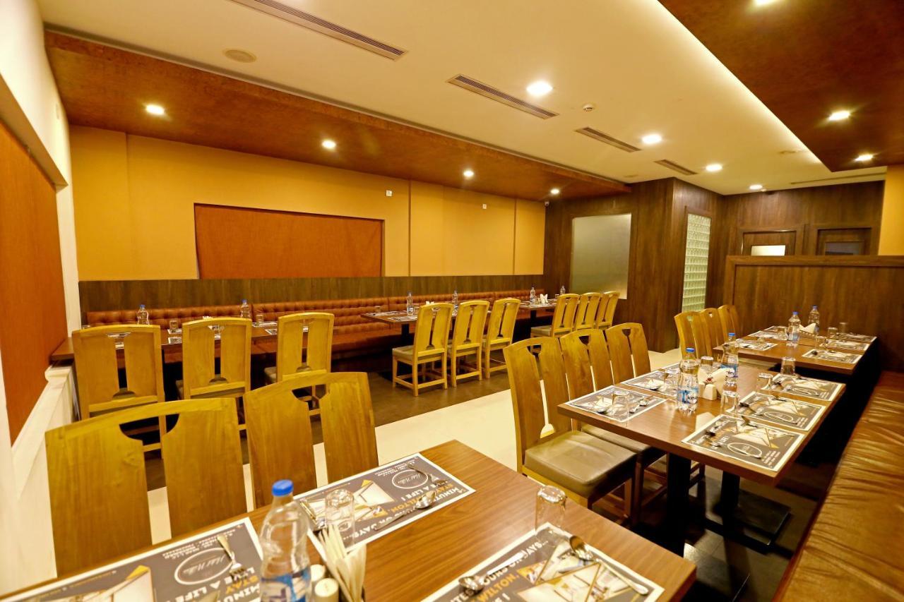 Hotel Wilton สุลต่านบาเทรี ภายนอก รูปภาพ