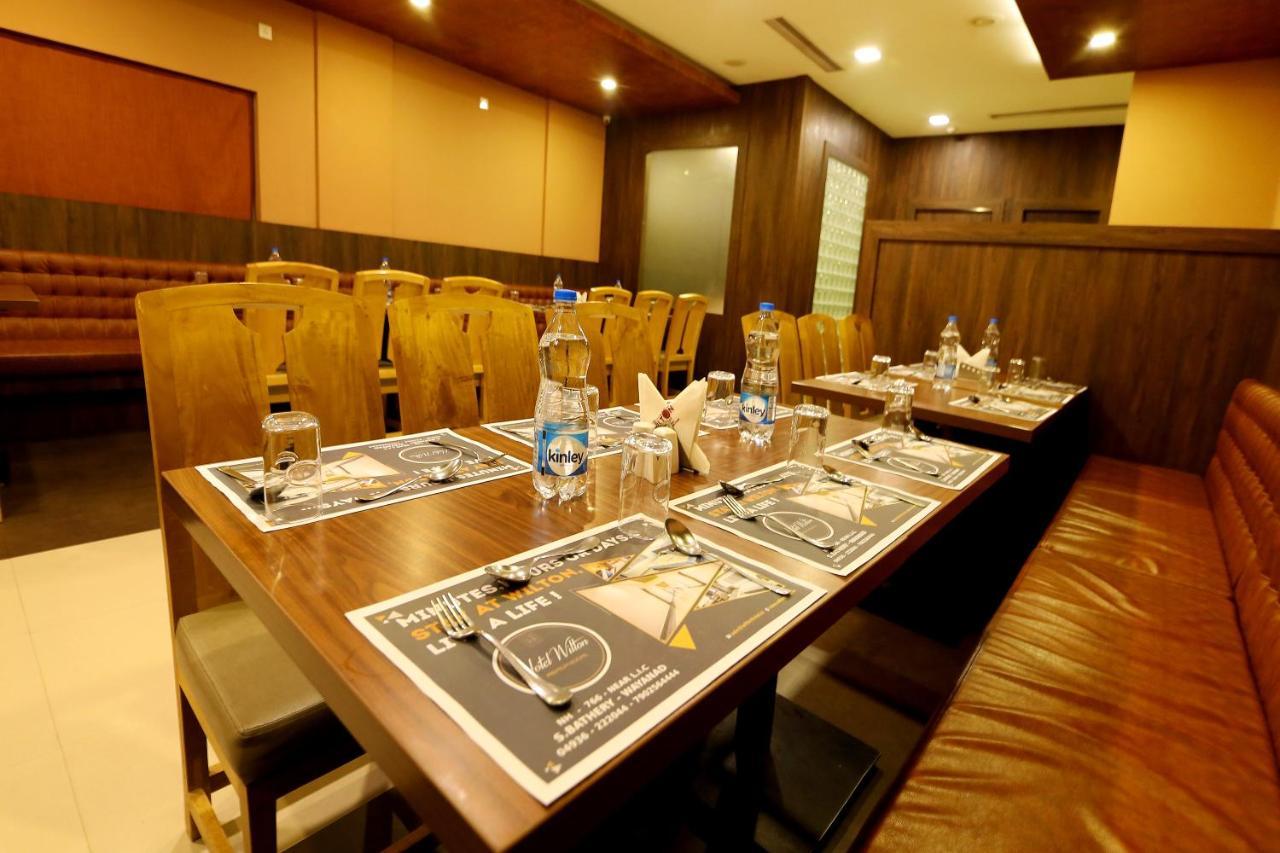 Hotel Wilton สุลต่านบาเทรี ภายนอก รูปภาพ